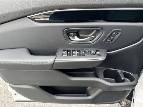 New 2025 Honda Pilot EX-L image 15