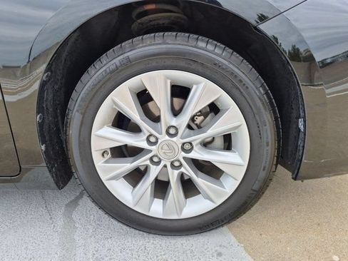 Used 2014 Lexus ES 300h w/ Luxury Package w/Bamboo Trim FWD image 22