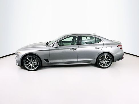 Used 2025 Genesis G70 2.5T image 4