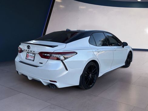 Used 2021 Toyota Camry XSE image 5