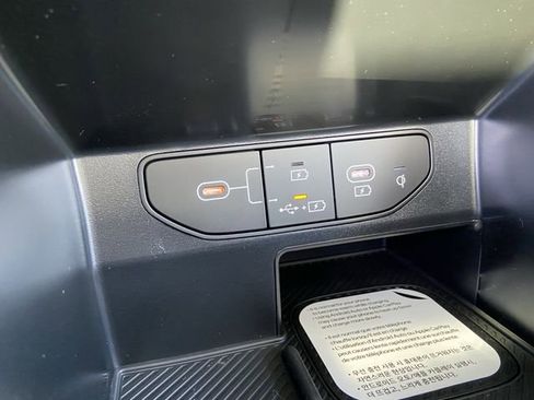 New 2026 Kia Sorento S image 24