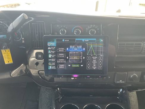 Used 2019 GMC Savana 2500 Extended image 16