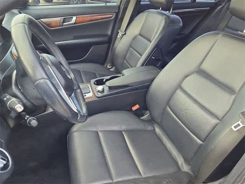 Used 2014 Mercedes-Benz C 250 Sedan image 10