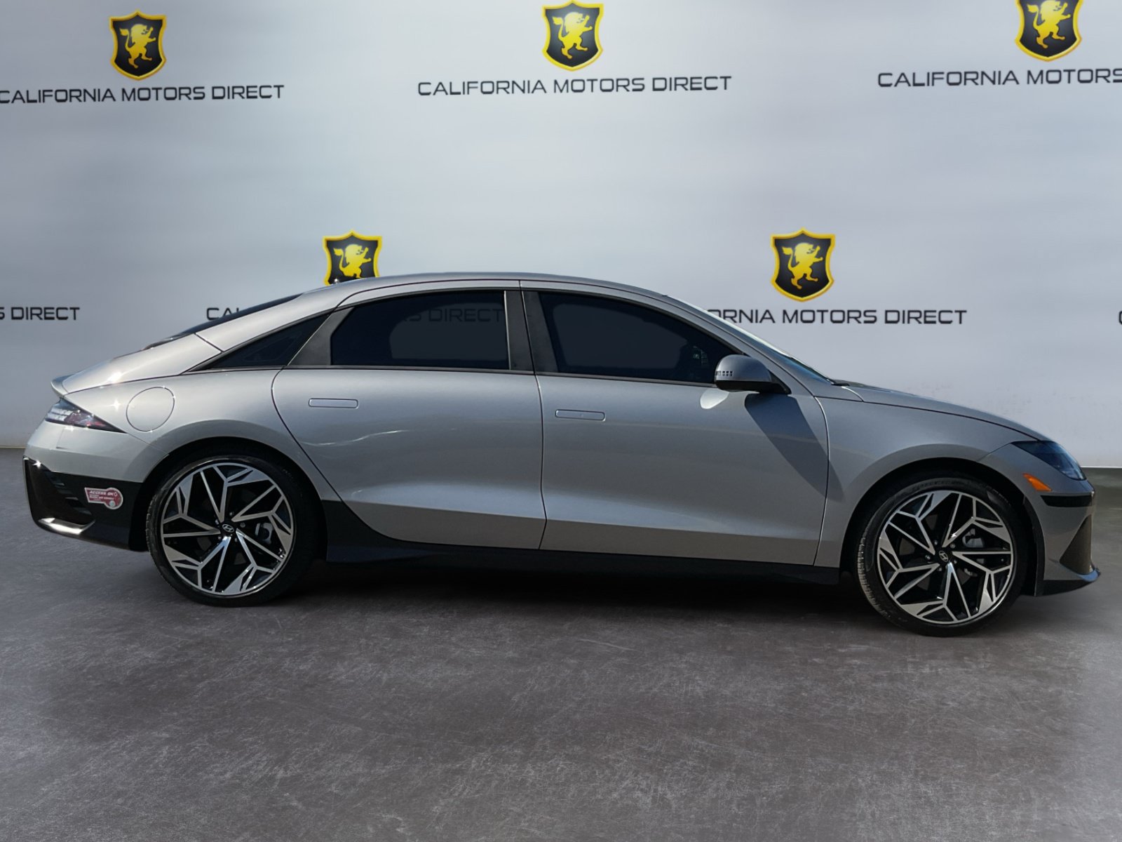 Used 2023 Hyundai Ioniq 6 SEL RWD image 4