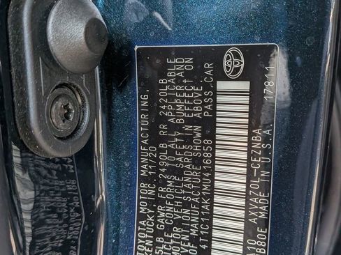 Used 2021 Toyota Camry LE image 34