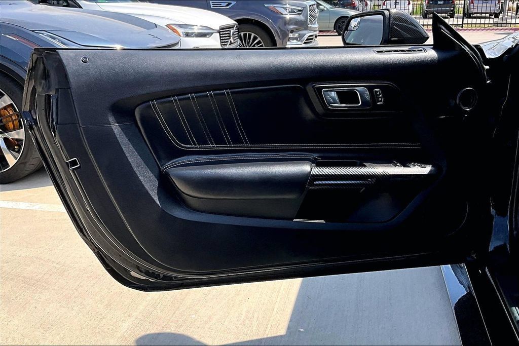 Used 2018 Ford Mustang GT RWD image 21