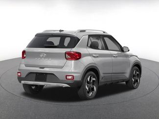 Used 2025 Hyundai Venue SEL FWD video 2