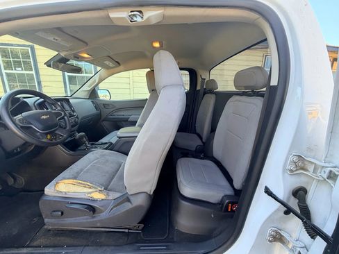 Used 2015 Chevrolet Colorado W/T w/ WT Convenience Package image 16