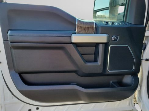 Used 2018 Ford F350 Lariat w/ Lariat Ultimate Package image 19