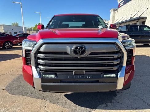 Used 2025 Toyota Tundra Limited AWD/4WD image 2