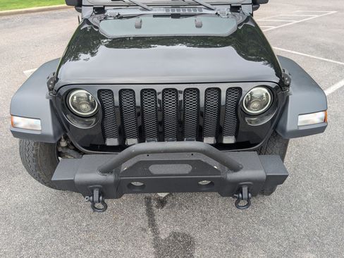 Used 2021 Jeep Wrangler Unlimited Sport w/ Sun And Sound Package AWD/4WD image 12