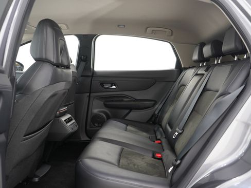 Used 2023 Nissan Ariya ENGAGE e-4ORCE image 18