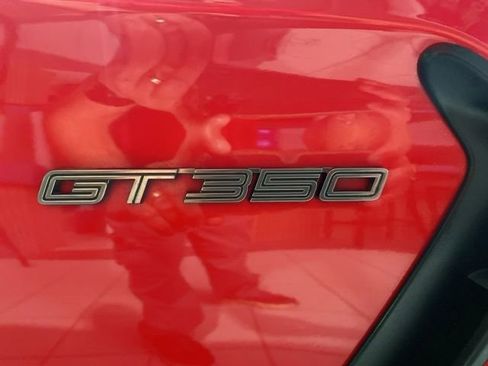 Used 2019 Ford Mustang Shelby GT350 w/ Technology Package RWD image 21
