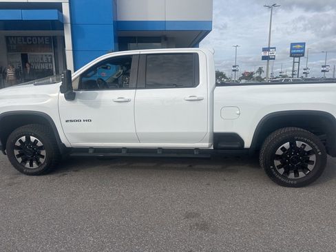Used 2020 Chevrolet Silverado 2500 LT w/ All Star Edition image 5