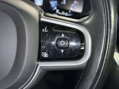 Used 2020 Volvo V60 T5 Momentum FWD image 29