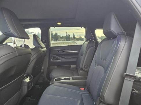 New 2026 INFINITI QX60 Sport w/ Dark Cargo Package image 18