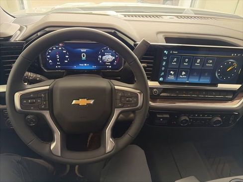 New 2026 Chevrolet Silverado 1500 LT image 14