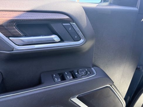 Used 2025 Chevrolet Silverado 1500 LT image 17