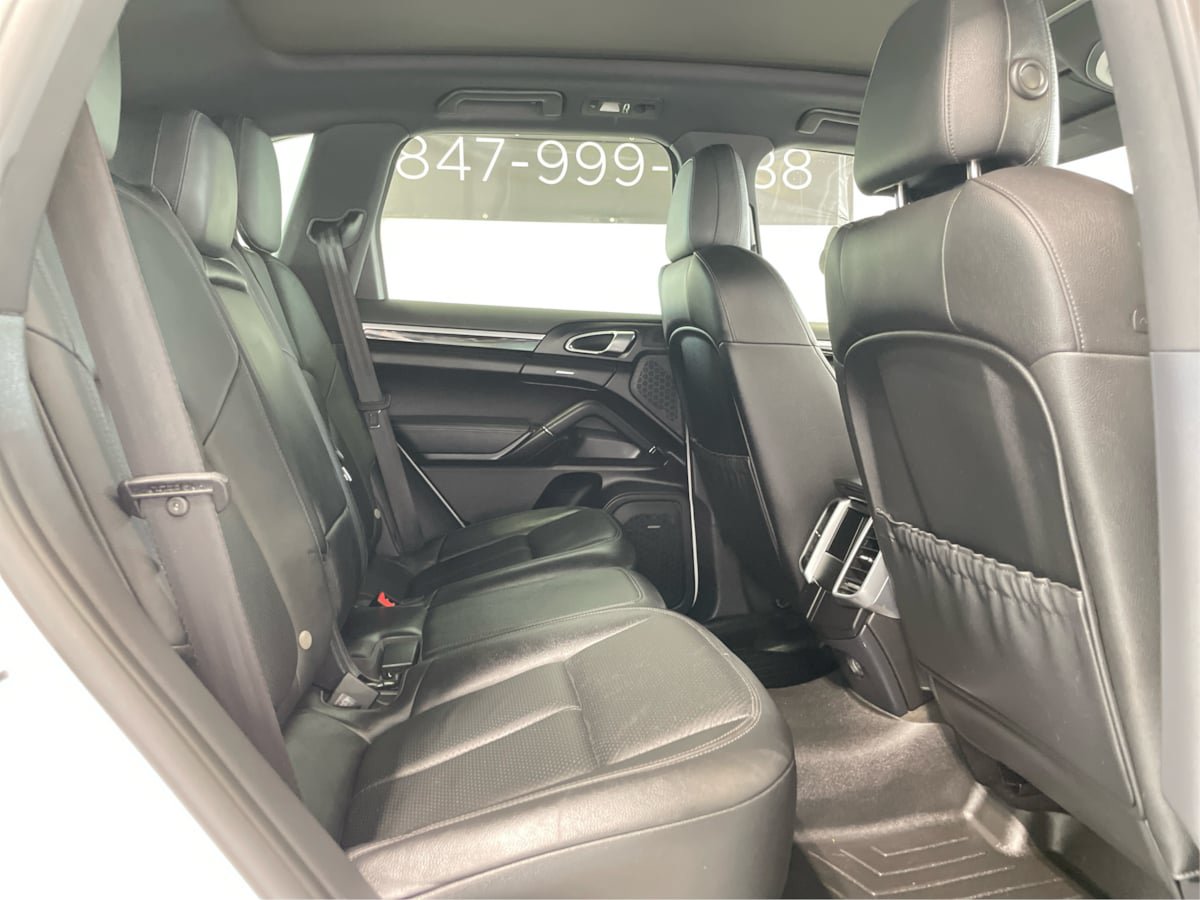 Used 2014 Porsche Cayenne AWD/4WD image 16