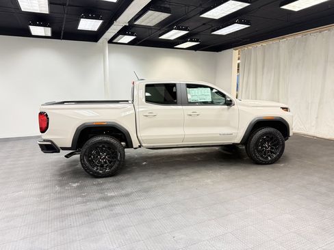 New 2026 GMC Canyon Elevation w/ Convenience Package image 7