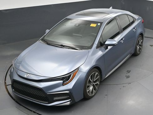 Used 2020 Toyota Corolla XSE image 31