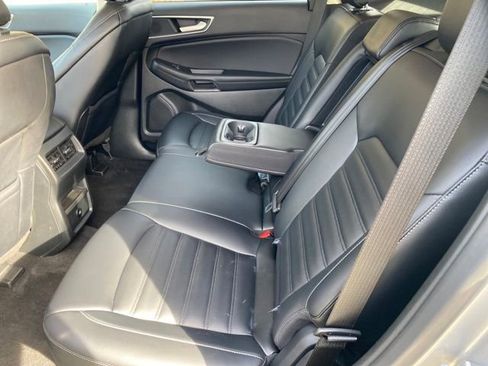 Used 2024 Ford Edge SEL image 17