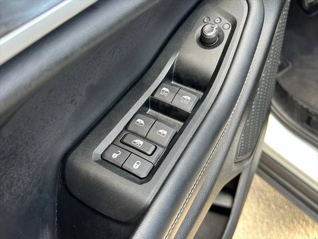 Certified 2025 Jeep Grand Cherokee Limited RWD image 30