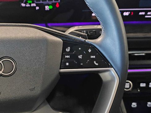 Used 2025 Audi Q5 Premium w/ Convenience Package AWD/4WD image 28