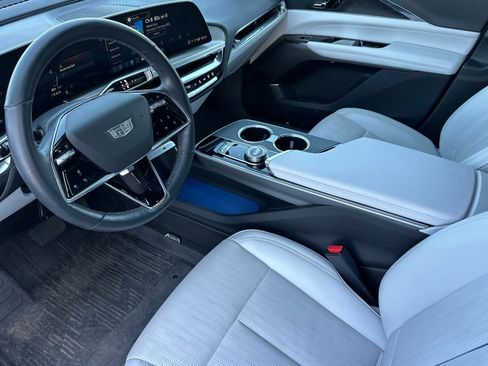 Certified 2024 Cadillac Lyriq Sport w/ LPO, Floor Liner Package AWD/4WD image 10