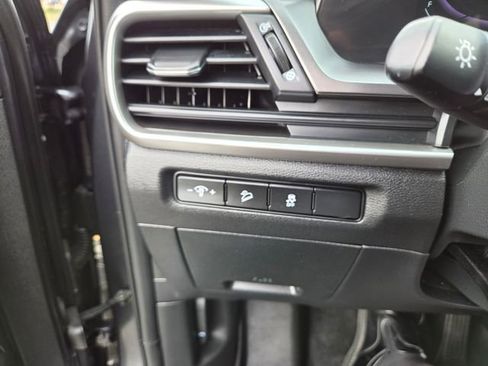 Used 2023 Kia Telluride S AWD/4WD image 25