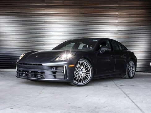 New 2026 Porsche Panamera RWD image 1