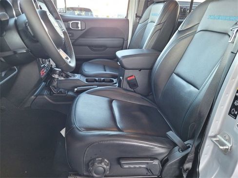 Used 2023 Jeep Wrangler Unlimited Rubicon 4xe image 16