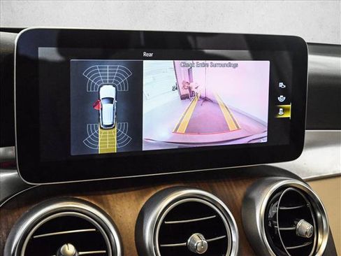 Used 2022 Mercedes-Benz GLC 300 4MATIC image 15
