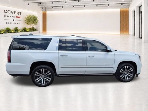 Used 2019 GMC Yukon XL Denali w/ Denali Ultimate Package AWD/4WD image 15