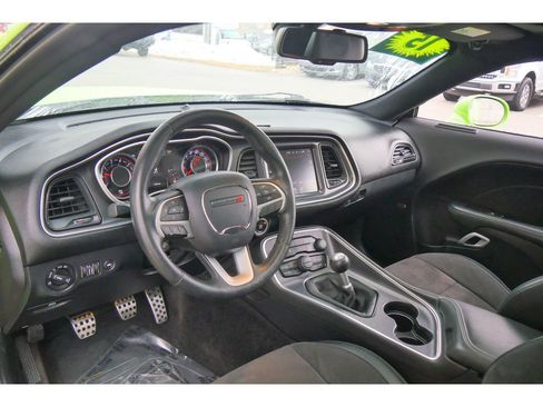 Used 2015 Dodge Challenger R/T Scat Pack w/ Leather Interior Group image 12