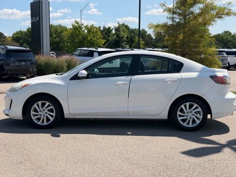 Used 2012 MAZDA MAZDA3 i Touring FWD image 3