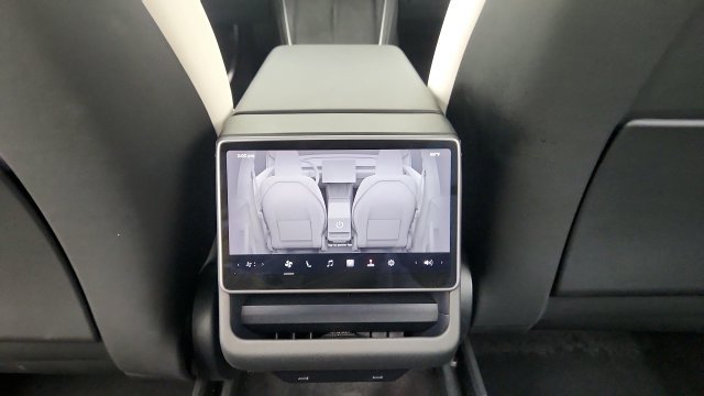 Used 2026 Tesla Model Y AWD image 50