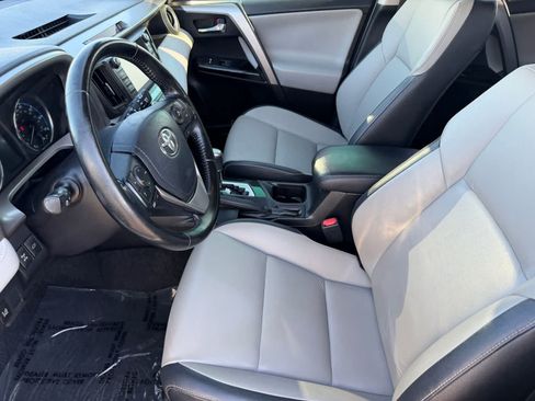 Used 2018 Toyota RAV4 Limited w/ Advanced Technology Package AWD/4WD image 13