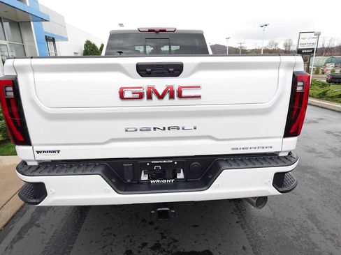 New 2025 GMC Sierra 2500 Denali AWD/4WD image 4