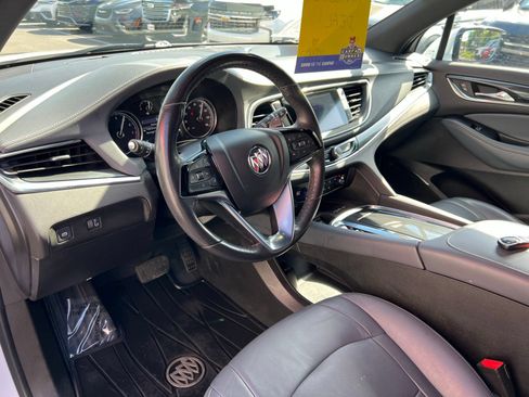 Used 2023 Buick Enclave Essence FWD image 27