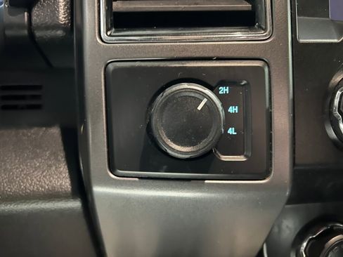 Used 2019 Ford F150 XLT w/ Equipment Group 302A Luxury image 17