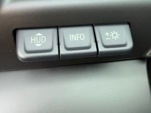 Used 2022 GMC Sierra 1500 AT4X image 33