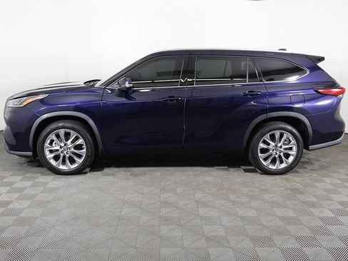 Used 2020 Toyota Highlander Limited image 19