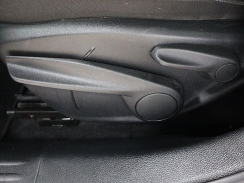 Used 2023 Jeep Compass Sport image 10