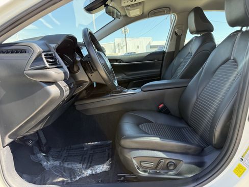 Used 2024 Toyota Camry SE image 22