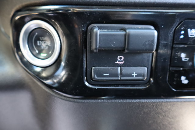 Used 2024 GMC Sierra 1500 SLT w/ SLT Premium Plus Package AWD/4WD image 29