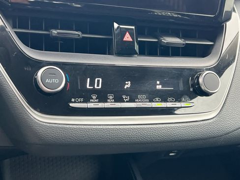 Used 2023 Toyota Corolla LE image 19