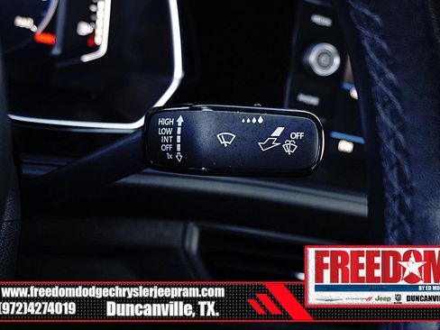 Used 2024 Volkswagen Jetta GLI 40th Anniversary Edition image 31