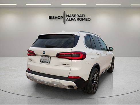 Used 2023 BMW X5 sDrive40i w/ Premium Package image 7