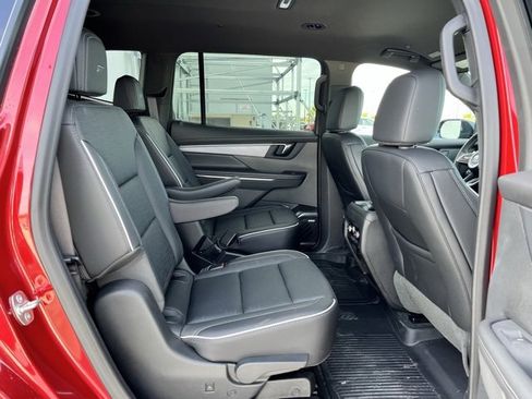 Used 2025 Buick Enclave Sport Touring w/ Power Package image 20